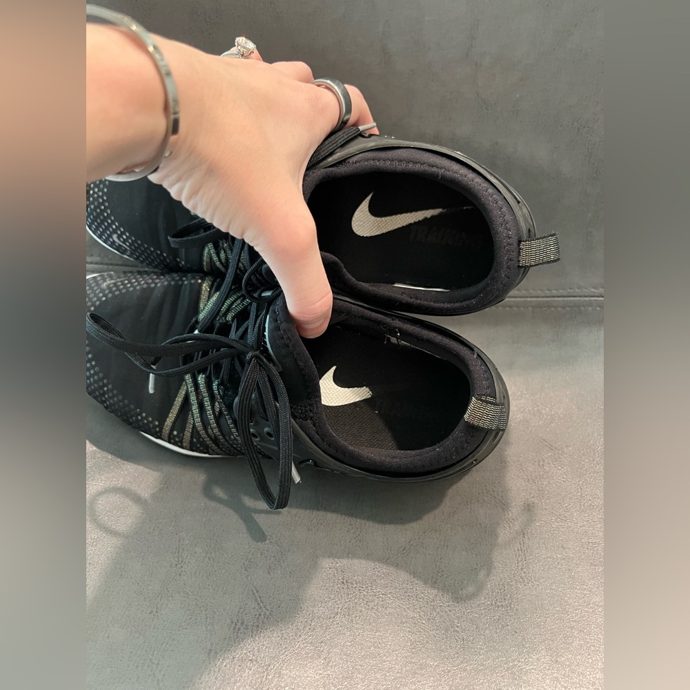 Nike Women's Free TR 7 MTLC Black Athletic Shoes Sneaker - Picture 9 of 11